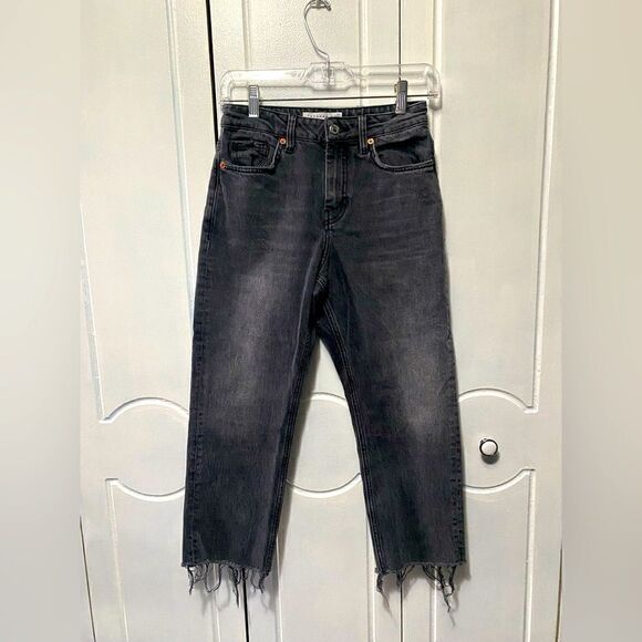 Topshop Straight Leg Jeans with Raw Hem size 26 Petite - Picture 1 of 8